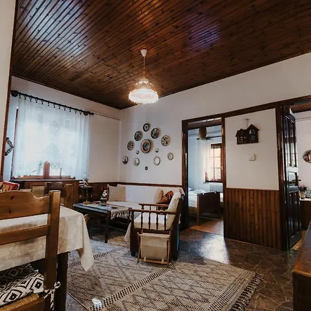 Traditional House In Holiday home