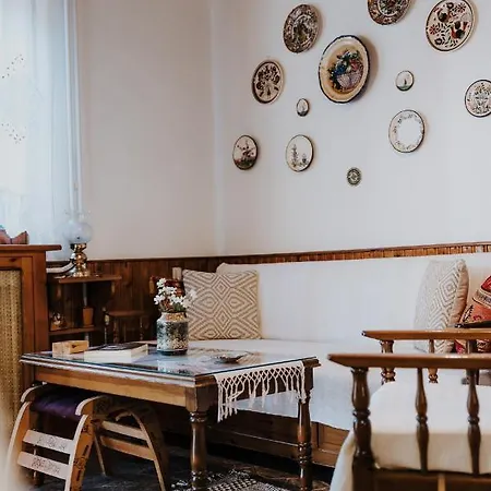Traditional House In Holiday home